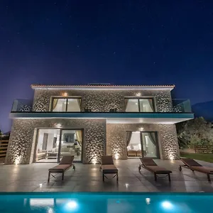 Kefalonia Stone - Petros Kefalonica Trapezaki (Kefalonia)